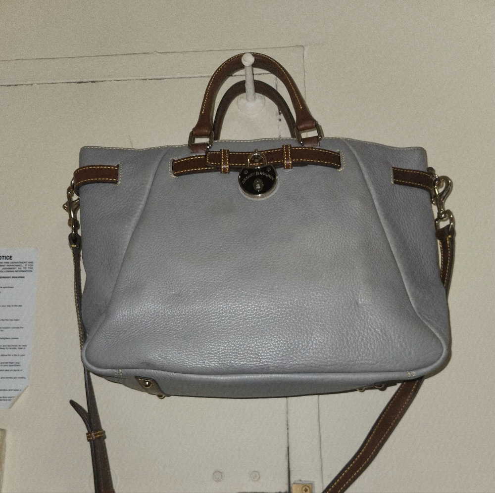 Dooney & Bourke Samba Belted Shopper - Picture 3 of 10
